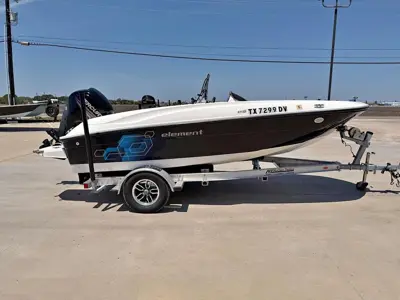 2017 16' Bayliner Element Bowrider W/ Trailer