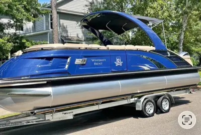 2021 Bennington QX25 swingback Tritoon Pontoon Boat with Yamaha 300