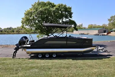 2027 Evotti 523 CS TRITOON