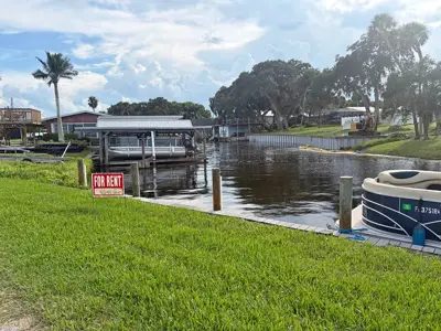 Boat slip