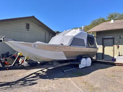 92 Duckworth jet Cop boat off the Columbia