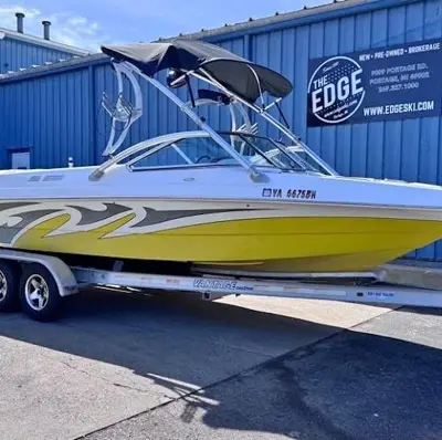 2006 MB Sports B52 23'