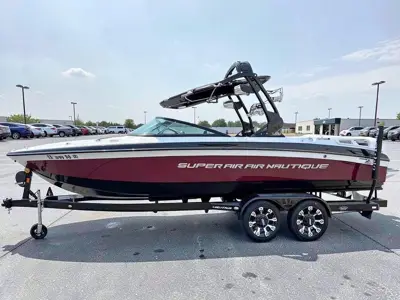 2012 AIR NAUTIQUE super air nautique 230