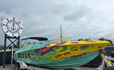 2011 Apache 28 Splash