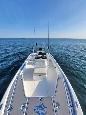2016 Mako 21 lts