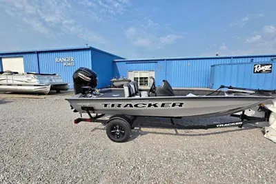 2027 Tracker Boats pro team 175 crappie edition