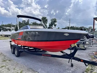 2017 Four Winns H210RS