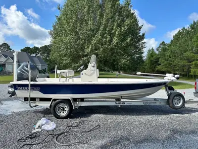 2008 Pathfinder 20
