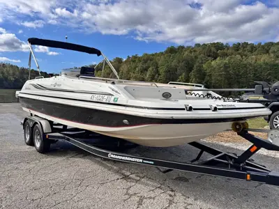 2015 Hurricane Sundeck Sport 201 I/O 220HP NO TRADES