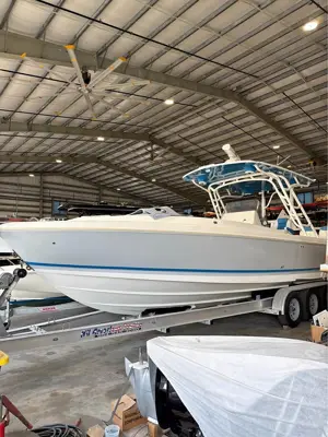 2004 Intrepid 32