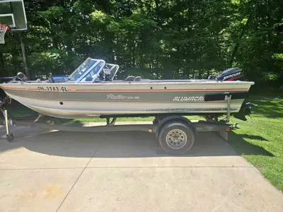 1993 Alumacraft Phantom 185 FS