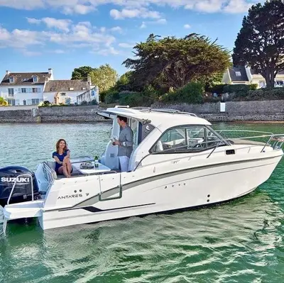 2027 Beneteau Antares 7