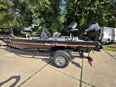 2021 Bass Tracker 50hp