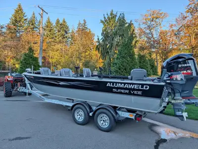 2008 Alumaweld super vee pro elite 23