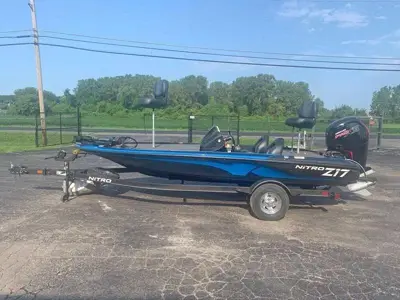 2022 Nitro Z17