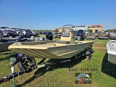 2026 Lowe Roughneck 1860 Center Console