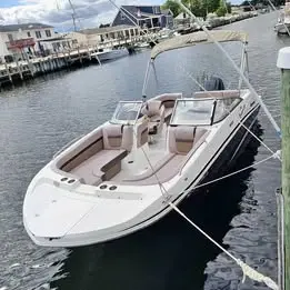 2018 Hurricane Sundeck SD217