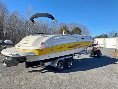 2006 Chaparral Sunesta 252