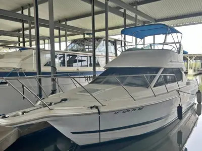 2001 BAYLINER 2858 COMMAND BRIDGE