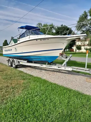 1999 Bayliner trophy