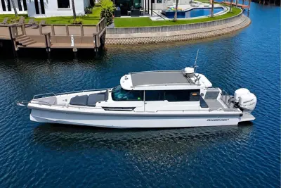 2018 Axopar 37, 37ft - MyYachtSales.com