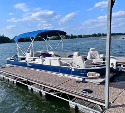 2012 Tahoe Avalon 24’