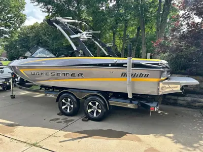 2014 Malibu Wakesetter VLX