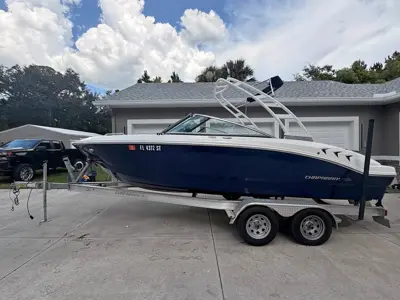 2021 Chaparral 21 sis deluxe