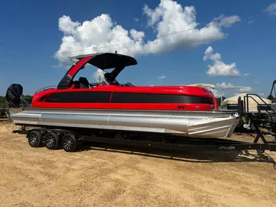 New 2025 Manitou XT 27 ft w/dual Mercury 450R's