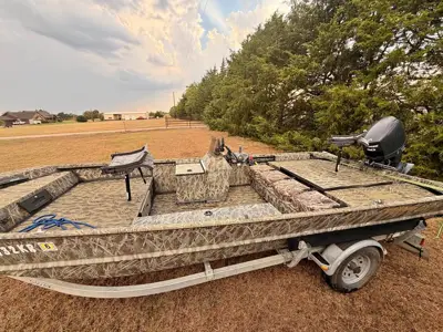 Triton Aluminum Boat 2070SC
