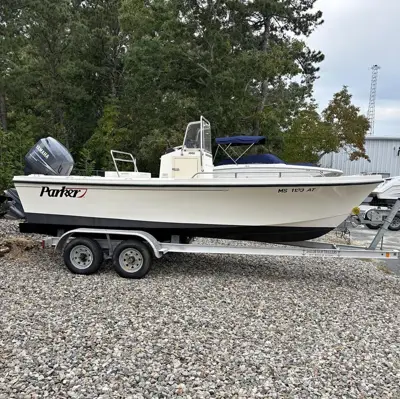 2007 PARKER 1801 center console