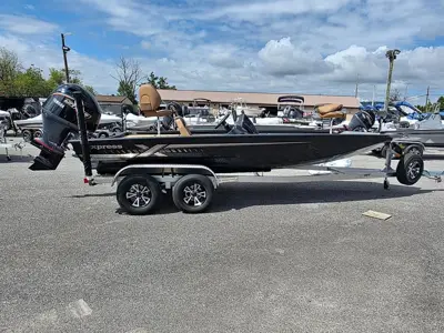 2027 Xpress H20C Crappie fishing boat, Yamaha Vmax 175