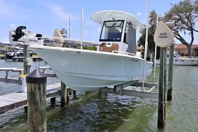 2022 Seahunt bx 25 fs