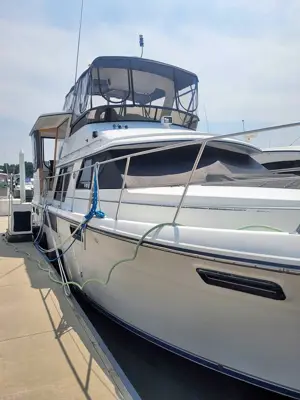 1989 Carver 4207