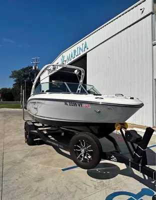 2023 Chaparral 21 Surf