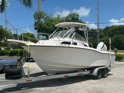BEAUTIFUL GRADY WHITE 248 VOYAGER W/ NEW SUZUKI 300 HP