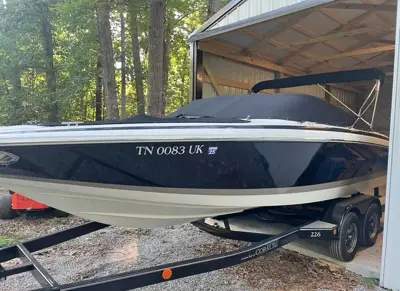 2005 Cobalt 226 Bowrider Boat