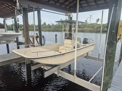 Carolina Skiff DLV 19