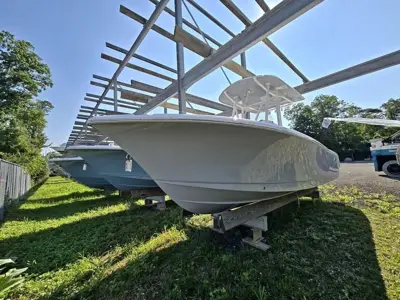 2027 Sea Hunt Ultra 234
