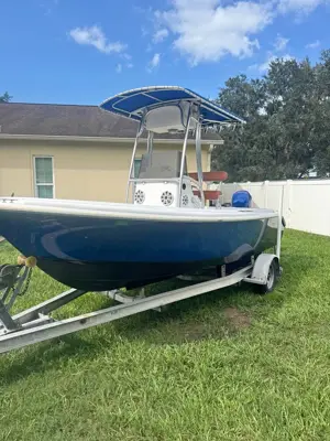 2007 Sea Hunt Triton 18'6