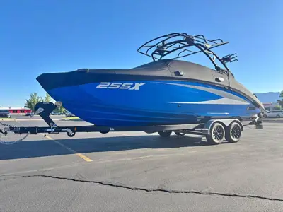 2025 Yamaha 255xd