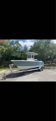 2023 Sea Hunt Ultra 229 Center Console