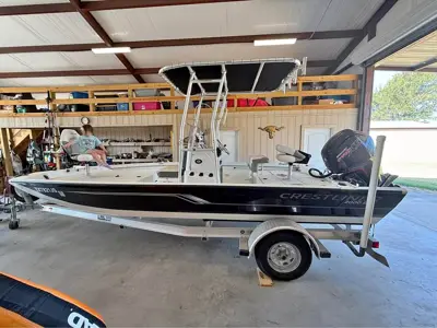 2021 Crestliner 2000 Bay