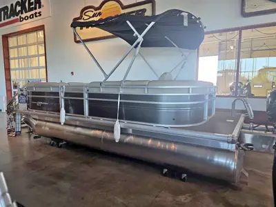2025 Sun Tracker PARTY BARGE 20 DLX