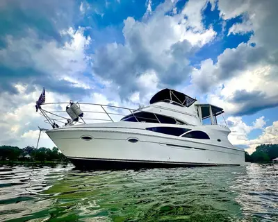 2005 Carver 41 cmy