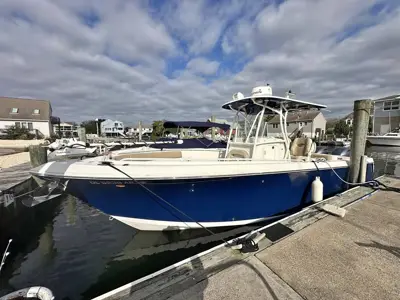 2018 Sailfish 270CC