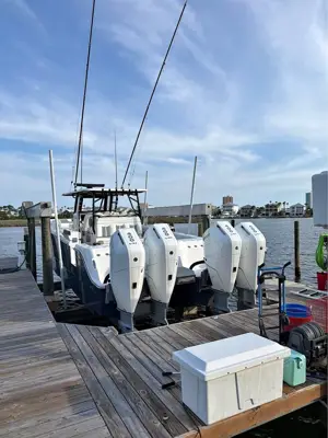 2022 Invincible 46 Catamaran with Quad Mercury V10 400hp Engines