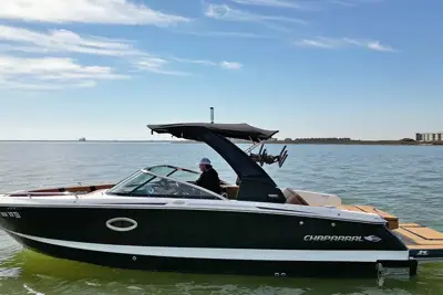 2023 Chaparral 26 Surf
