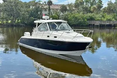 2026 Pursuit 325 OS