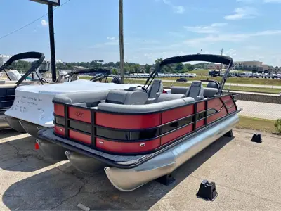 2026 Bentley Pontoons Legacy 223 Swingback